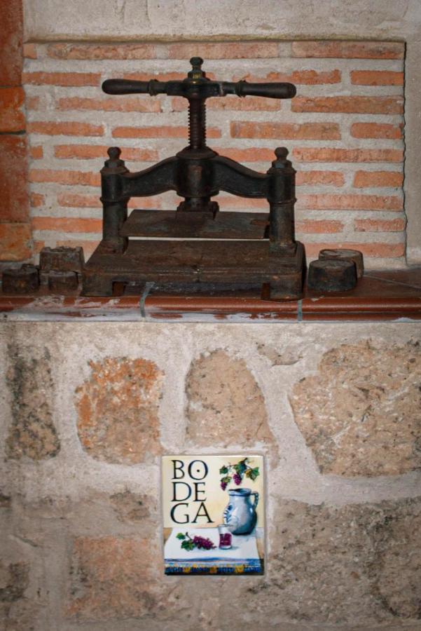 Casa Rural La Bodega, Ofrece Cata De Vino Gratis Horche Dış mekan fotoğraf