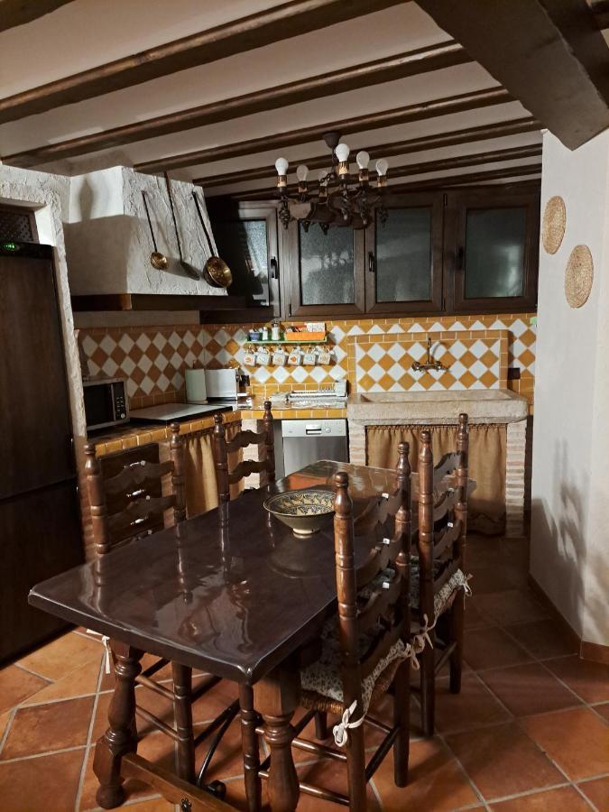 Casa Rural La Bodega, Ofrece Cata De Vino Gratis Horche Dış mekan fotoğraf