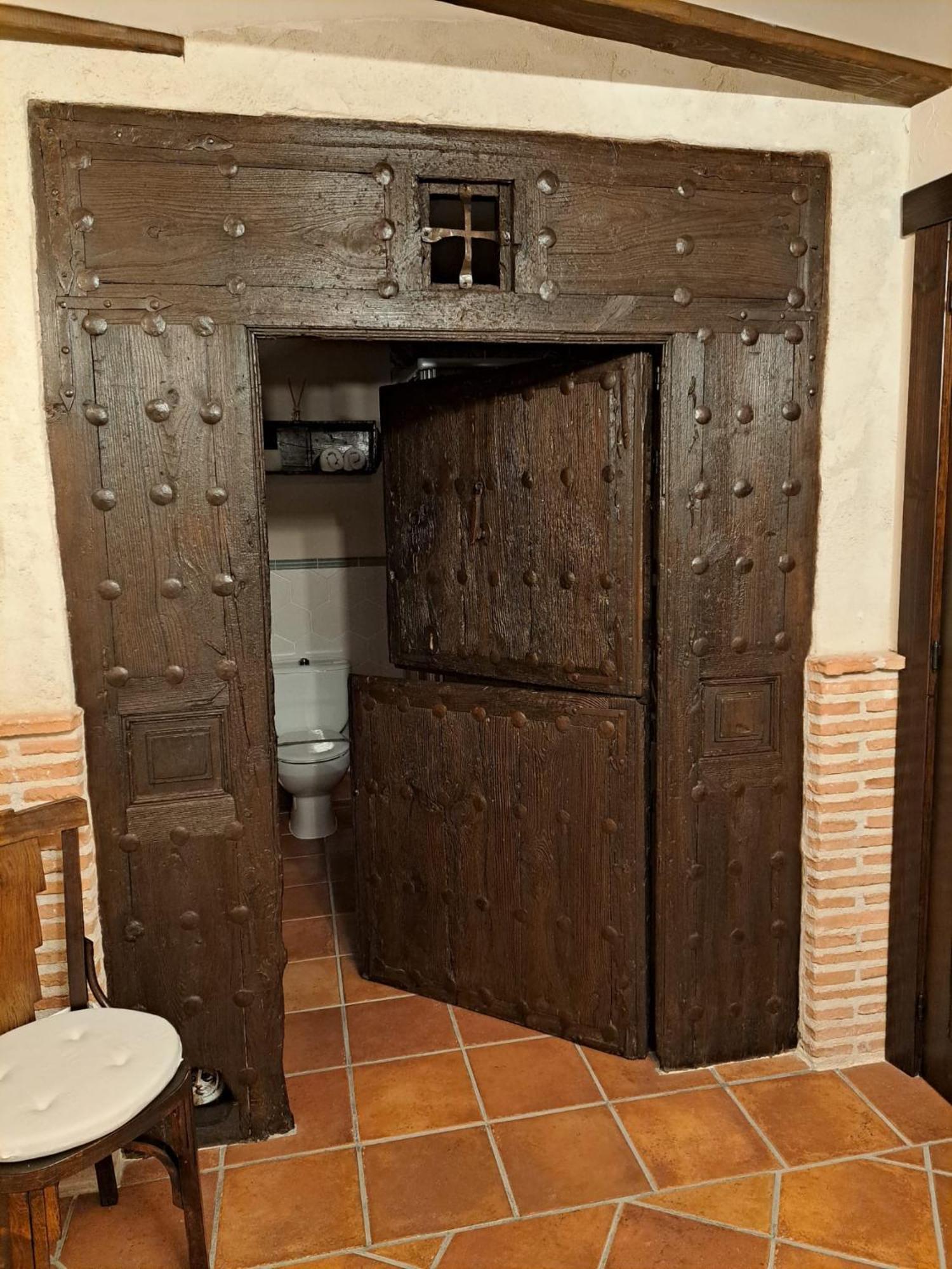 Casa Rural La Bodega, Ofrece Cata De Vino Gratis Horche Dış mekan fotoğraf