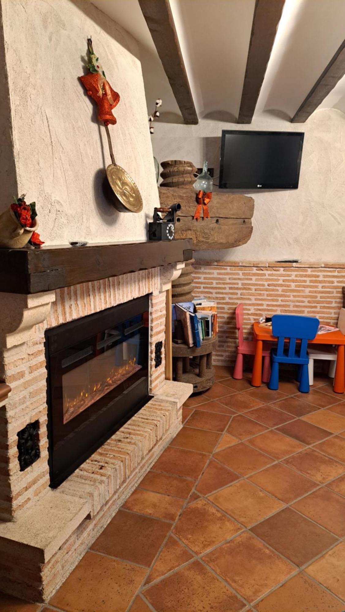 Casa Rural La Bodega, Ofrece Cata De Vino Gratis Horche Dış mekan fotoğraf